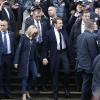Siegesgewiss zeigt sich Emmanuel Macron mit seiner Frau Brigitte nach ihrer Stimmabgabe im nordfranzösischen Le Touquet.
