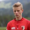 ABWEHR: Frederik Winther kam im Jahr 2020 von Lyngby BK zum FCA. Dort blieb er noch als Leihspieler, bis er 2021 endgültig zu den Augsburgern stieß. Bis 2025 läuft sein Vertrag. 