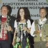 Das neue Dreigestirn des Schützengaus Türkheim: (von links) Hubert Stadelmann, Elena Zacher und Ernst Huemer. 