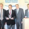 Den DFB-Ehrenamtspreis 2011 erhielt unter anderem Manfred Spenninger vom TSV Wemding. Von links: Kreisehrenamtsbeauftragter Franz Schott, Manfred Spenninger, BFV-Bezirksvorsitzender Volker Wedel und Kreisvorsitzender Norbert Miesbauer.