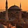 Der türkische Verwaltungsgerichtshof machte den Weg frei, und Staatschef Erdogan handelte sofort: Die frühere Kirche Hagia Sophia ist kein Museum mehr, sondern wieder eine Moschee.