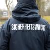 Bei der Sicherheitswacht gehen auch im Landkreis Günzburg Ehrenamtliche auf Streife. Fünf neue Helfer haben jetzt die Ausbildung beendet.