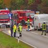Der Fahrer eines Sprinters verletzte sich bei einem Unfall auf der B300 bei Thannhausen am Donnerstagmittag schwer. 	