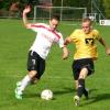 Mit so schwungvollen Angriffen wie hier im Heimspiel gegen den TSV Diedorf wollen Daniel Gleich (links) und seine Wehringer Teamkollegen die Partie gegen Lamerdingen für sich entscheiden. 