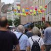 Die Menschen zieht es wieder in die Augsburger Innenstadt.