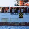 Aus dem Meer gerettete Migranten auf dem Deck des Rettungsschiffes «Open Arms».