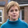 Nicola Sturgeon, ehemalige Vorsitzende der Scottish National Party (SNP) ist im Zuge von Ermittlungen zu finanziellen Ungereimtheiten in ihrer Partei vorübergehend festgenommen worden. 