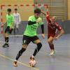 Im ersten Futsal-Halbfinale setzte sich der Favorit FC Stätzling (grüne Trikots) gegen den TSV Dasing durch.  