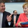Besondere Tage erfordern besondere Maßnahmen: Angela Merkel nahm gestern an der SPD-Fraktionssitzung mit Sigmar Gabriel teil.