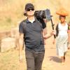 Regisseur Valentin Thurn während der Dreharbeiten in Afrika.