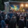 Tausende Besucher kamen beim Afrika-Karibik-Festival in Wassertrüdingen auch zu den Konzerten, bei denen ein Bus zur Bühne umfunktioniert wurde. 