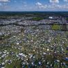 Auf dem riesigen Festivalgelände des Wacken Open Air mit unzähligen Zelten und Wohnwagen sollen auch 2017 die Bands teilwiese auf acht Bühnen gleichzeitig spielen.