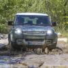 Mehr Gelände wagen: Die Offroad-Eigenschaften des Land Rover Defender sind legendär. Das gilt auch für die neue Generation.