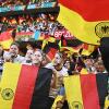 In München fanden drei deutsche „Heimspiele“ statt. Vor diesen Spielen besuchte die MZ eine Französin, einen Portugiesin und eine junge Mindelheimerin mit ungarischen Wurzeln. 	
