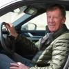Könner am Steuer: Rallye-Legende Walter Röhrl. Die dicke Jacke zieht er vor dem Losfahren übrigens immer aus.
