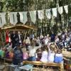 Der neue Waldkindergarten in Holzheim wurde am Wochenende eingeweiht. Plätze für 20 Kinder hat die Gemeinde damit geschaffen.
