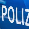 Nach einer Unfallflucht sucht die Polizei Zeugen. 