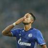 Schalkes Dennis Aogo jubelt über sein 2:0.