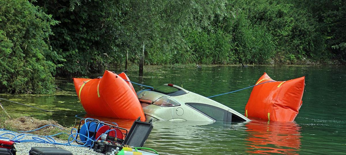 Wieder Auto aus Gewässer gezogen: Was wurde aus dem Fall am Vöhringer See?