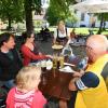 Besonders in der Gastronomie fehlt es aktuell an Mitarbeiterinnen und Mitarbeitern. Im Biergarten in Oberschönenfeld ist deshalb früher Schluss. 