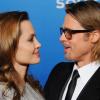 Brad Pitt und Angelina Jolie: Verliebt! Verlobt! Verheiratet?  Foto: Jens Kalaene dpa