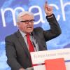 Außenminister Frank-Walter Steinmeier (SPD) spricht am 19.05.2014 auf dem Alexanderplatz in Berlin beim Europawahlkampf der SPD. Foto: Britta Pedersen/dpa +++(c) dpa - Bildfunk+++