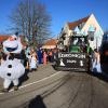 Sonne satt und strahlende Gesichter: Der Faschingsumzug in Offingen lockte viele Besucherinnen und Besucher an.