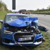 Ein Unfall mit einem Sportwagen hat sich am Donnerstagnachmittag auf der B17 bei Hurlach ereignet.
