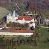 Das Kloster Neresheim an der Grenze zwischen dem baden-württembergischen Ostalbkreis und dem bayerischen Landkreis Donau-Ries. Hier hat der Alt-Abt 4,3 Millionen Euro gebunkert.