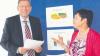 Halten den regionalen Arbeitsmarkt „trotz Einschlägen“ weiterhin für robust: Peter Rasmussen, neuer Chef der Ulmer Agentur für Arbeit, und seine Vorgängerin Petra Cravaack, die inzwischen nach Stuttgart gewechselt ist.  