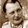 Der Kriegsverbrecher Hermann Göring leitete die NS-Luftwaffe und das Reichswirtschaftsministerium.