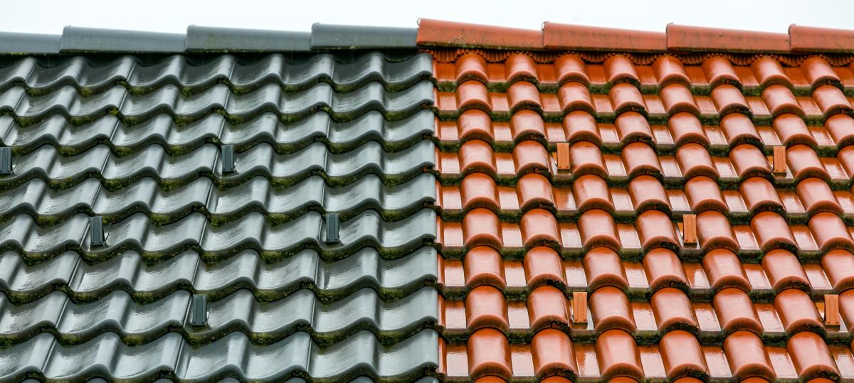 Dachziegel: Anthrazit statt Rot - ungewöhnliche Sanierung sorgt für Debatte