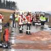 Zwischen Kleinbeuren und Unterknöringen sind am Freitag zwei Menschen bei einem Verkehrsunfall schwer verletzt worden.