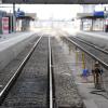 Ein 60-Jähriger hat am Mittwoch am Münchner Hauptbahnhof eine Zugbegleiterin und Polizisten mit dem Messer bedroht. Die Beamten gaben einen Warnschuss ab. 