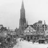 Das Münster stand noch, doch sonst ließen die britischen Bomber nicht viel übrig von der Ulmer Innenstadt. Dieses Bild entstand nicht lange nach der Nacht vom 17. Dezember 1944 – damals der dritte Adventssonntag. 	