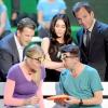 Der kanadische Schauspieler Will Arnett blickt während einer laufenden Wette der ZDF-Show "Wetten, dass...?"irritiert in die Kamera.
