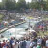 Jeden Tag füllten sich die Rasenterrassen bei der Kanu-Weltmeisterschaft am Augsburger Eiskanal ein bisschen mehr. Am Ende waren es 33.000 Besucherinnen und Besucher, die die internationale Paddel-Elite anfeuerten. 