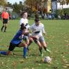 Ein hartes Stück Arbeit hatten Nina Altmann und Marlene Kahn vom SC Biberbach (helle Triktos) zu leisten, um den FC Wacker München II in die Knie zu zwingen. Foto: Karin Tautz