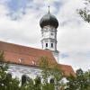 Die Sanierung der Pfarrkirche St. Johannes Baptist in Alt-Kaufering ist abgeschlossen. Um das Projekt zu finanzieren, gab es unter anderem die Aktion „Kirchenbalken“.