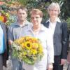 Abschied an der Volksschule Wallerstein. Unser Bild zeigt von links: Bürgermeister Joseph Mayer, Elternbeiratsvorsitzender Franz Röhrle, Fachoberlehrerin Brigitte Kreutner, Rektorin Edith Disselberger und Erich Kreutner. 