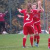 Torschützen unter sich: Franziska Simon (Nummer 2) und Viktoria Hagg bejubeln den Treffer zum 5:0-Endstand beim TSV Buchenberg.  	