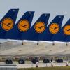 Wegen der Corona-Pandemie ist der Luftverkehr eingebrochen. Das bekam die Lufthansa zu spüren. 