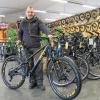 an Nicolaus und das Team der Fahrradzentrale Augsburg führen Reparaturen in der Regel innerhalb von 24 Stunden aus.