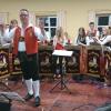 Beim „Abend der Blasmusik“ unterhielten die Musiker aus Hasberg ihre Gäste mit traditionellen Stücken aus Bayern, Böhmen und Österreich. Unter Leitung von Manfred Rogg hatten sie ein abwechslungsreiches Programm einstudiert. 