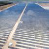 Der Solarpark Lieberose in Brandenburg: 700000 Kollektoren strecken sich hier gen Himmel. Der Solarpark in Berg im Gau wird nur etwa halb so groß, kommt mit rund 4000 Modulen aus, ist gleichzeitig aber leistungsstärker. 
