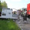 Auf der Autobahn A7 kam es Dienstagmorgen zu einem Zusammenstoß zwischen zwei Lastern und einem Wohnmobil. Nach Polizeiangaben wurde eine Person leicht verletzt.