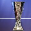 So sieht der Pokal aus, den der Sieger der Europa League 2022 bekommt.