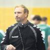 TSV-Trainer Hartmut Mayerhoffer schaut weiter skeptisch drein – kein Wunder bei den immensen Personalsorgen, von denen der TSV Friedberg dieses Jahr geplagt wird.