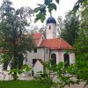 Informationen über die Entstehung der Wallfahrtskirche Matzenhofen verschwimmen in den nebulösen Gefilden der Geschichte. Der Volksglauben besagte einst, dass aus einem Brunnen bei Matzenhofen die Babys kommen.  	
