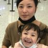 Thomas Scheller saß mit seiner Familie am Freitag stundenlang auf dem Flughafen in Wuhan fest. Jetzt sind die drei zurück in Deutschland.